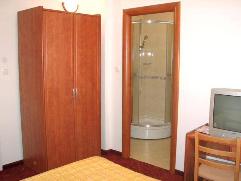 Klet Jana Bed & Breakfast Jastrebarsko Buitenkant foto